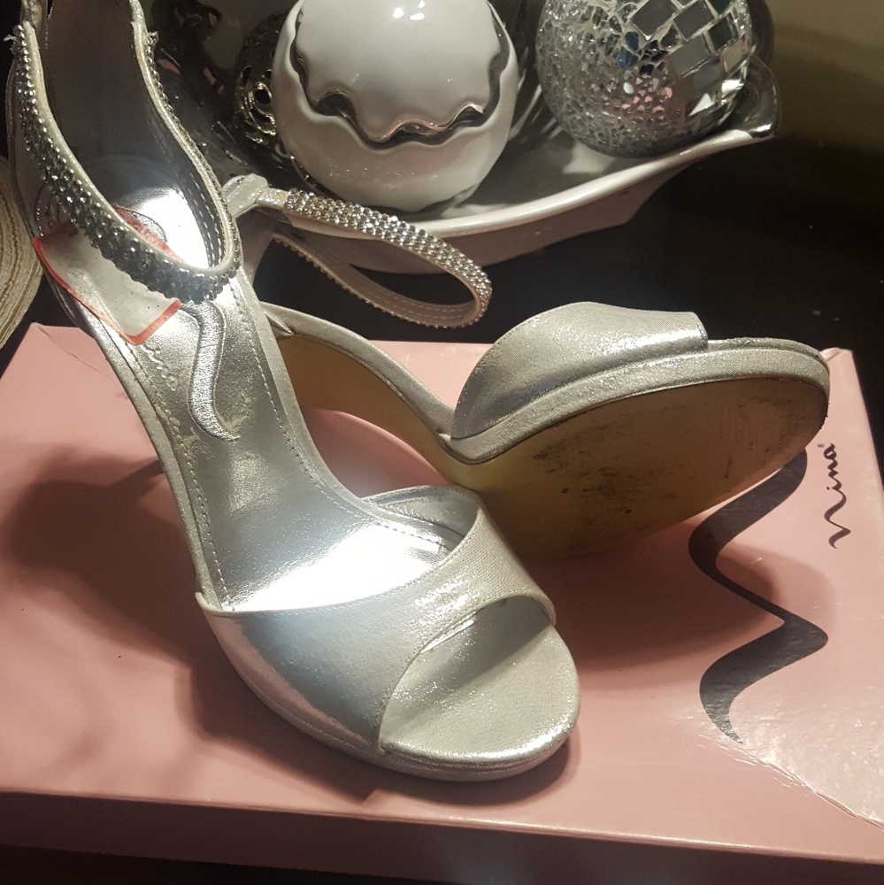 Hight Heels - Picture 2 of 4